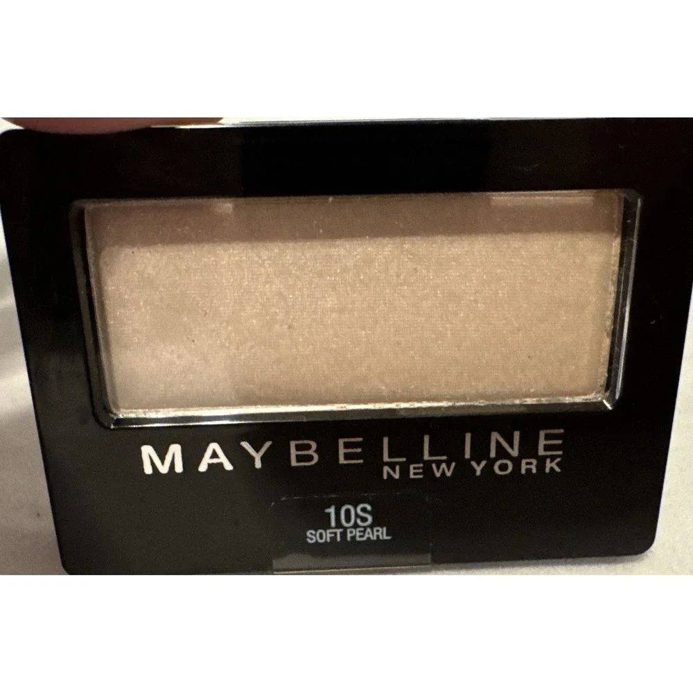 Maybelline New York Expert Wear Single Eyeshadow 10S Soft‎ Pearl .08 oz